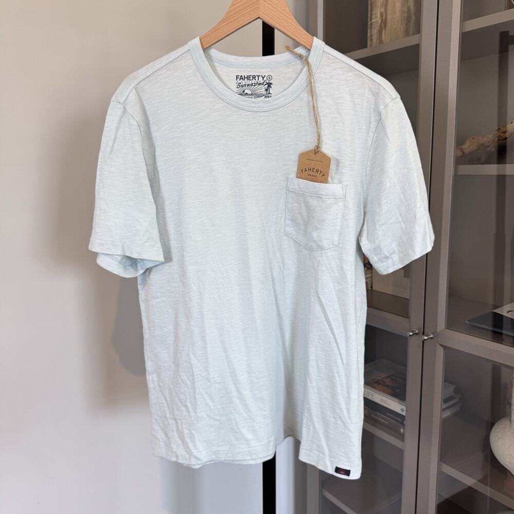 Faherty Sunwashed Pocket Tee Sky Blue Soft Slub Jersey T-Shirt Small NEW Tee - Picture 2 of 7